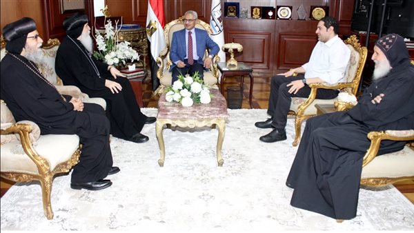 تهنئة قيادات الكنيسة الأرثوذكسية لمحافظ بني سويف بعيد الأضحى
