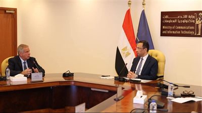 وزير الاتصالات يبحث مع غرفة صناعة تكنولوجيا المعلومات والاتصالات تعزيز التعاون المشترك لدعم الشركات الناشئة