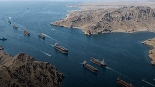 مسؤول أمريكي: لا توجد مرافقة عسكرية للسفن التجارية في مضيق هرمز في الوقت الراهن