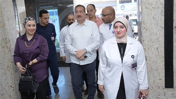 محافظ بورسعيد يزور مستشفى التضامن بمجمع الشفاء الطبي لمتابعة جودة الخدمات في عيد الأضحى