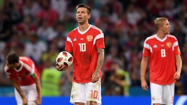 فاليري كاربين يكشف التشكيلة الرسمية لمنتخب روسيا في اللقاء الودي أمام مصر