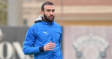 تأخير قرار الأهلي بشأن مستقبل عمر كمال عبد الواحد مع الفريق