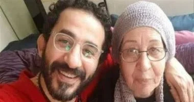 رحيل والدة أحمد حلمي ووداعها في جنازة بنها بعد صلاة الجمعة