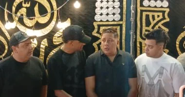 عصام صاصا يقدم التعازي لحمو بيكا في وفاة والده بالإسكندرية