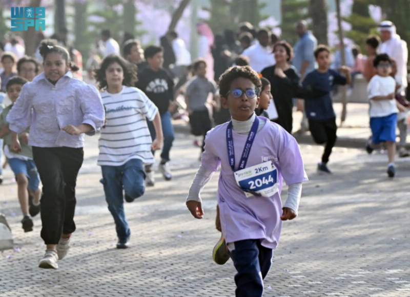 انطلاق “ماراثون الجاكاراندا” بأبها بمشاركة مجتمعية واسعة