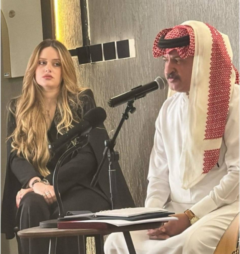 في ليلة أنسنة القصيدة.. قماش يأخذ القصيدة من رواقها إلى مسرح الطرب
