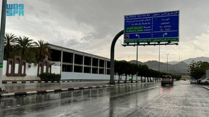 “الأرصاد”: أمطار متوسطة إلى غزيرة على محافظات منطقة مكة المكرمة