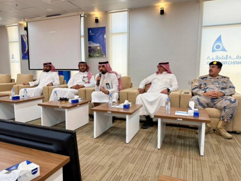 مدير فرع البيئة بالشرقية يستعرض “مبادرة عسل المانجروف”