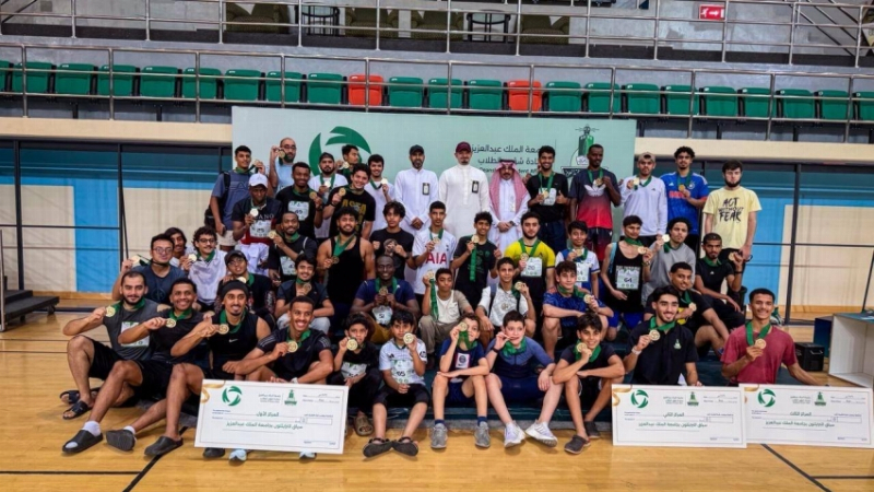 جامعة الملؤسس تتوج الفائزين ببطولة الترايثلون الجامعية