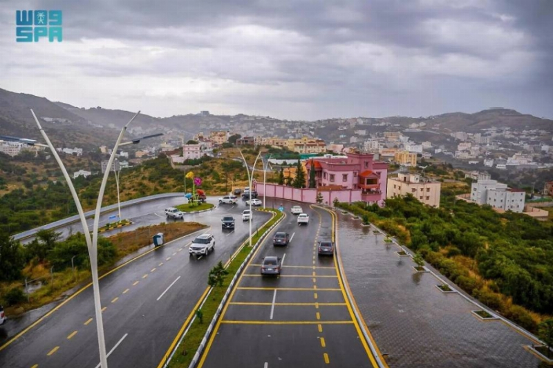 “الأرصاد”: أمطار متوسطة ورياح شديدة على منطقة الباحة