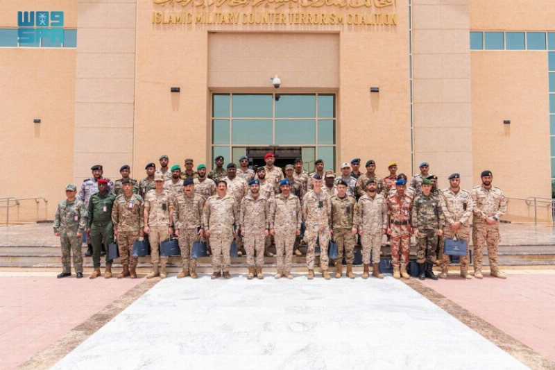 التحالف الإسلامي العسكري لمحاربة الإرهاب يستقبل وفدًا من جامعة الدفاع الوطني