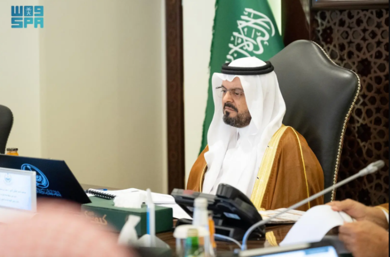 نائب أمير منطقة مكة المكرمة يرأس اللجنة الدائمة للحج والعمرة