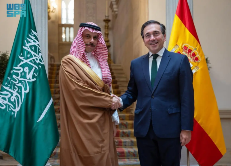 وزير الخارجية يلتقي نظيره الإسباني ويوقعان مذكرة تفاهم بشأن إنشاء مجلس الشراكة الإستراتيجية بين البلدين