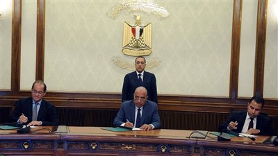 رئيس الوزراء توقيع “بروتوكول اتفاق” بين شركة “تحيا مصر” ووزارتي “الكهرباء” و”المالية”