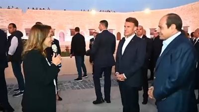 الرئيس السيسي يصطحب ماكرون في جولة بالإسكندرية