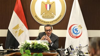 لن نغفل جهوده الوزير .. النائب حاتم عبدالعزيز يدافع عن وزير الصحة بعد أزمة التأشيرة
