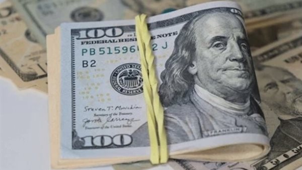 استقرار نسبي لسعر الدولار مقابل الجنيه في البنوك المصرية اليوم