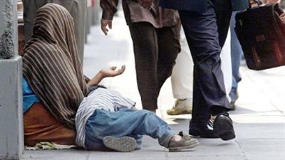 إحالة 12 متهماً للمحاكمة لاستغلال أطفال في التسول والبيع الإلحاحي بالجيزة