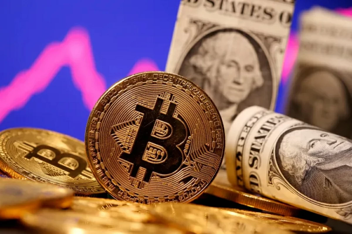 أسعار العملات الرقمية تنخفض مع انخفاض ميل المستثمرين للمخاطرة