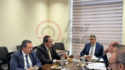 حوار برلماني مع قيادات الجامعات لنشر ثقافة حقوق الإنسان بين الطلاب