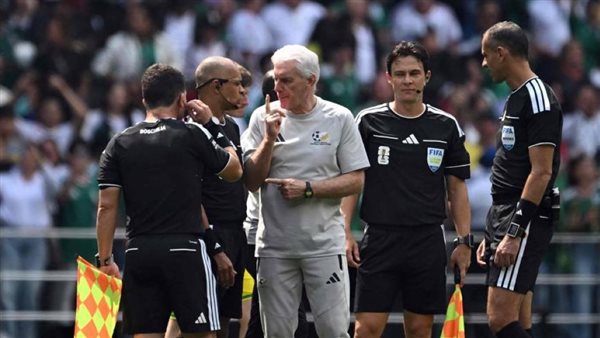 هوجو بروس: المكسيك عانت أمامنا واللعب مع أصحاب الأرض يشكل ضغطاً كبيراً
