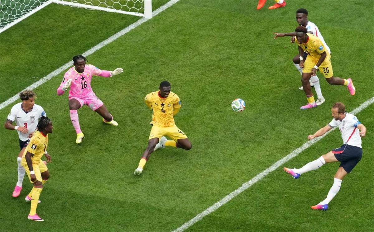 هاري كين يتلقى عفو من معالج روحي غاني بعد تعادل إنجلترا في كأس العالم