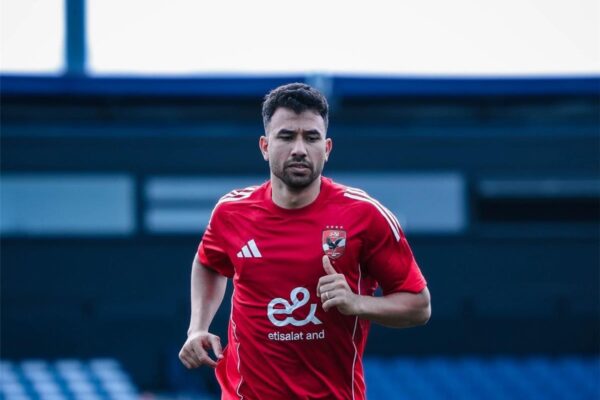 انفراجة في مفاوضات الأهلي لضم لاعب إنبي.. وبيع تريزيجيه يموّل “صفقة سوبر”