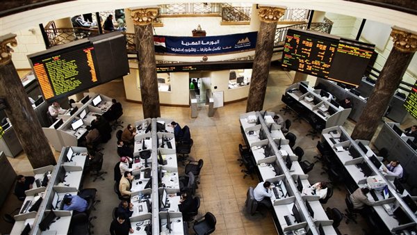 المصريون يستحوذون على 87.3% من تعاملات البورصة.. والأجانب يبيعون بـ452 مليون جنيه