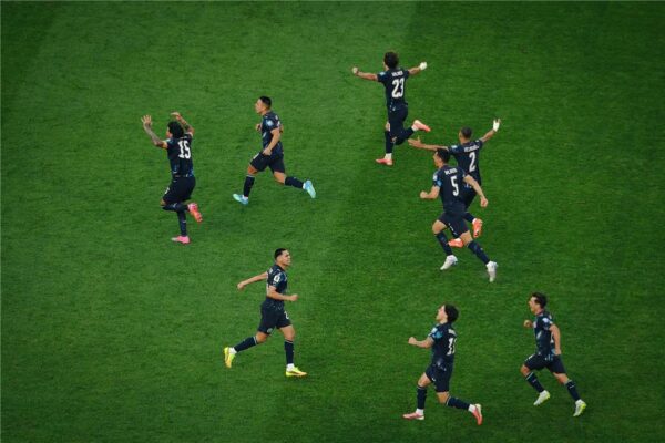 قرار رئاسي بعد فوز باراجواي على ألمانيا في كأس العالم