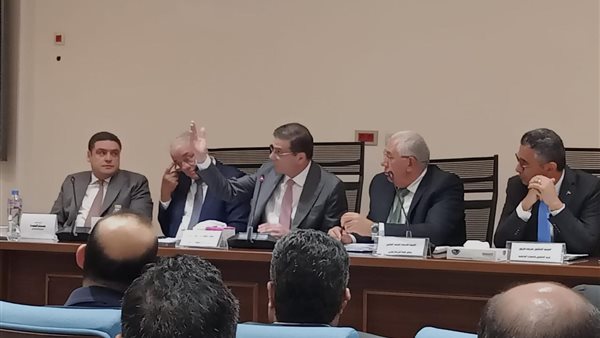 ضوابط صارمة لتداول الأسمدة الحرة بالجمعيات ومراجعة أسعار توريد القصب للموسم الجديد