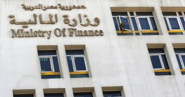 الحكومة تلزم الشركات المملوكة للدولة بتوريد 5% من صافى أرباحها للخزانة العامة
