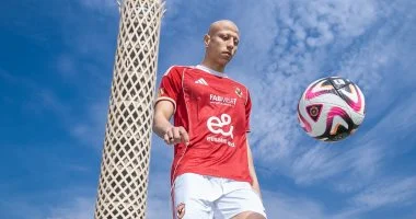 الأهلي يطلب من عموتة حسم مستقبل عمرو الجزار وياسين مرعى