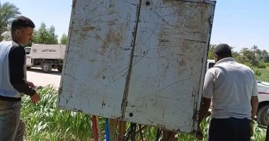 استجابة لأهالى عزبة الشنابات بأرمنت وحل مشكلة الكهرباء بقرية السلام.. صور