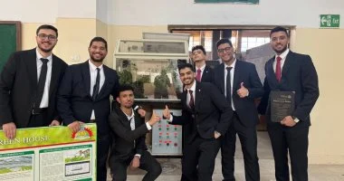 طلاب هندسة الزقازيق يبتكرون صوبة زراعية ذكية تعتمد على الأتمتة