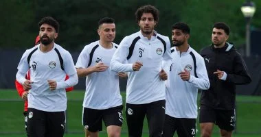 منتخب مصر يواصل تدريباته الشاقة استعدادا لمواجهة أستراليا.. صور