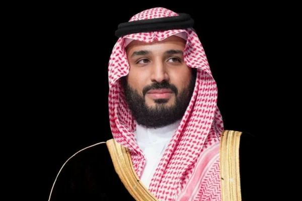 ولي العهد وماكرون يؤكدان ضمان حرية الملاحة وخفض التصعيد – أخبار السعودية
