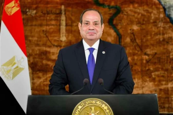 الرئيس المصري يُعزِّي خادم الحرمين وولي العهد في ضحايا طائرة أرامكو – أخبار السعودية