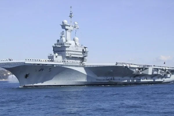 فرنسا تنشر «شارل ديغول» في خليج عدن لتأمين «هرمز» – أخبار السعودية