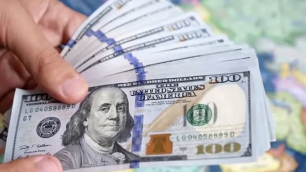 استقرار سعر الدولار في البنوك اليوم الاثنين مع انتظار الأسواق المحلية للتطورات الاقتصادية