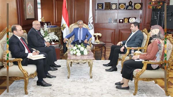 وفد من الاستثمار والمناطق الحرة يبحث فرص جذب الاستثمارات والترويج لبني سويف