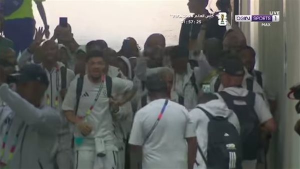 منتخب جنوب أفريقيا يصل ملعب مباراة الافتتاح أمام المكسيك