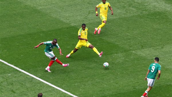 صور الشوط الأول لمباراة افتتاح كأس العالم بين المكسيك وجنوب إفريقيا| شاهد