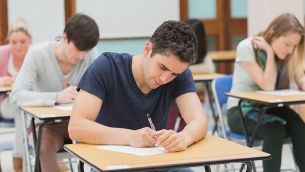 حقيقة تسريب امتحانات الشهادة الإعدادية بالجيزة مادتي اللغة الأجنبية والكمبيوتر