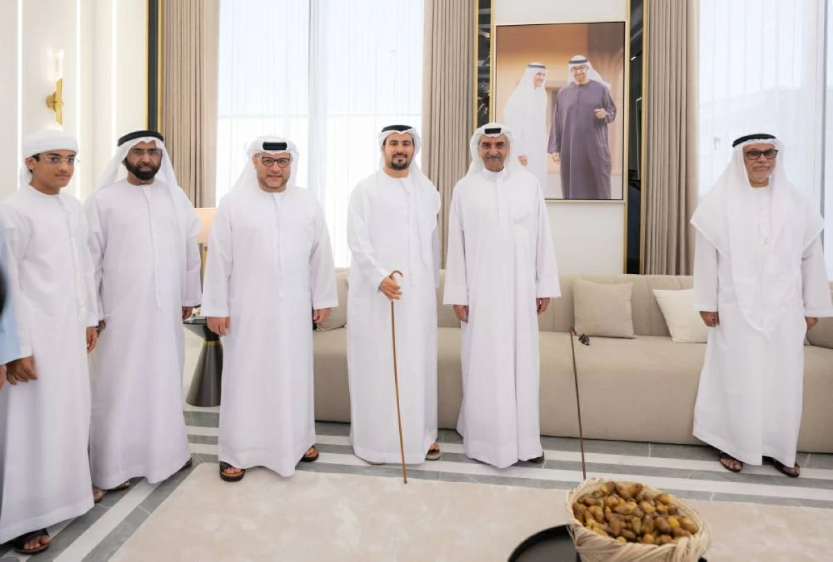 الشرقي يحضر مأدبة غداء محمد سعيد الضنحاني