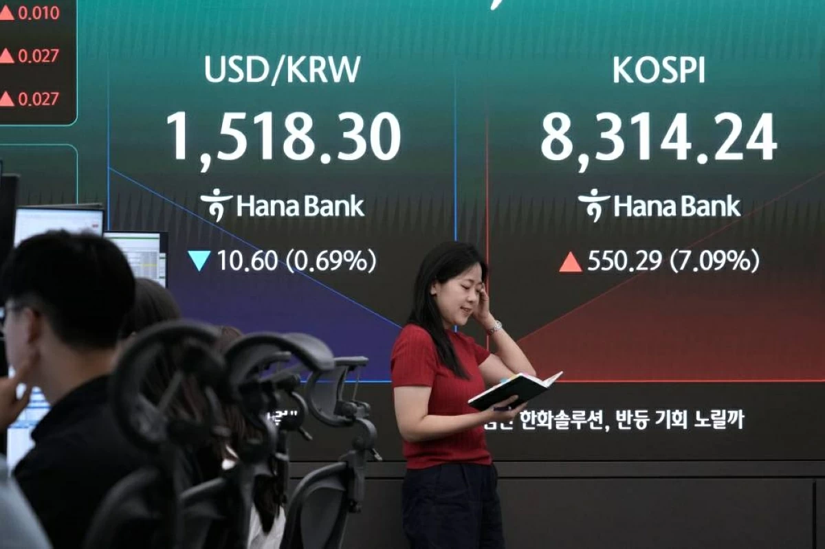 الأسهم الآسيوية تحلق بدعم آمال انتهاء الصراع في الشرق الأوسط