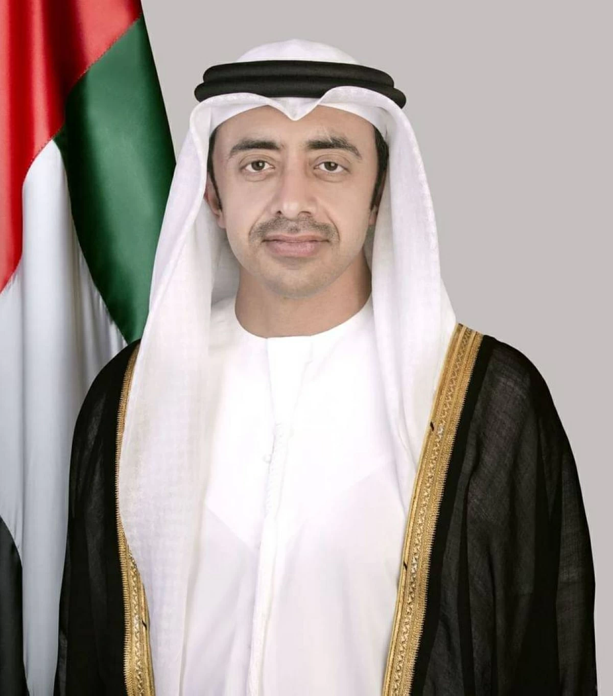 عبدالله بن زايد: الدبلوماسية الإماراتية شريك موثوق وفاعل على الساحة الدولية