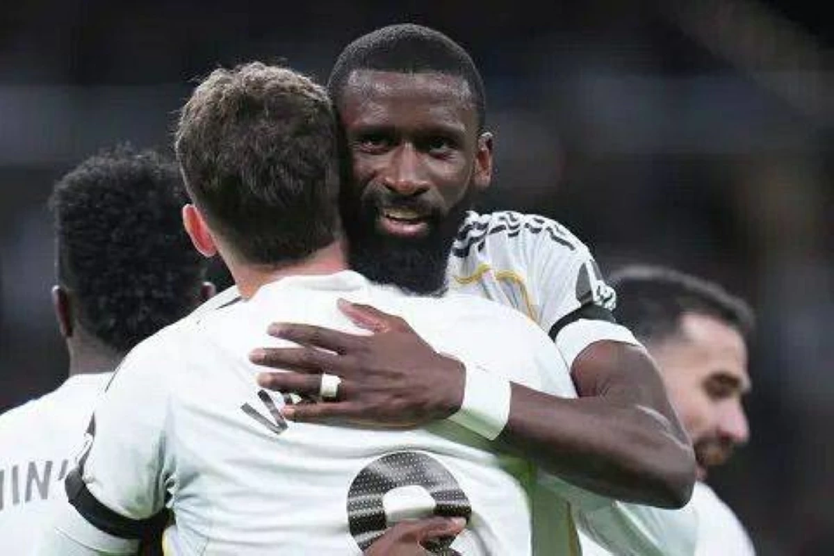 رسمياً.. أنطونيو روديغر يمدد عقده مع ريال مدريد حتى نهاية موسم 2027