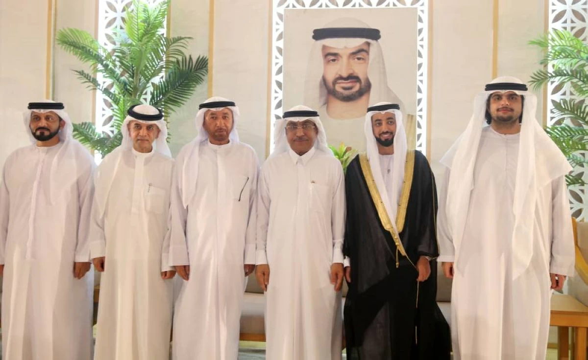 زفاف عائلتي النقبي والكتبي في خورفكان يجمع وجوهاً رسمية ومجتمعية