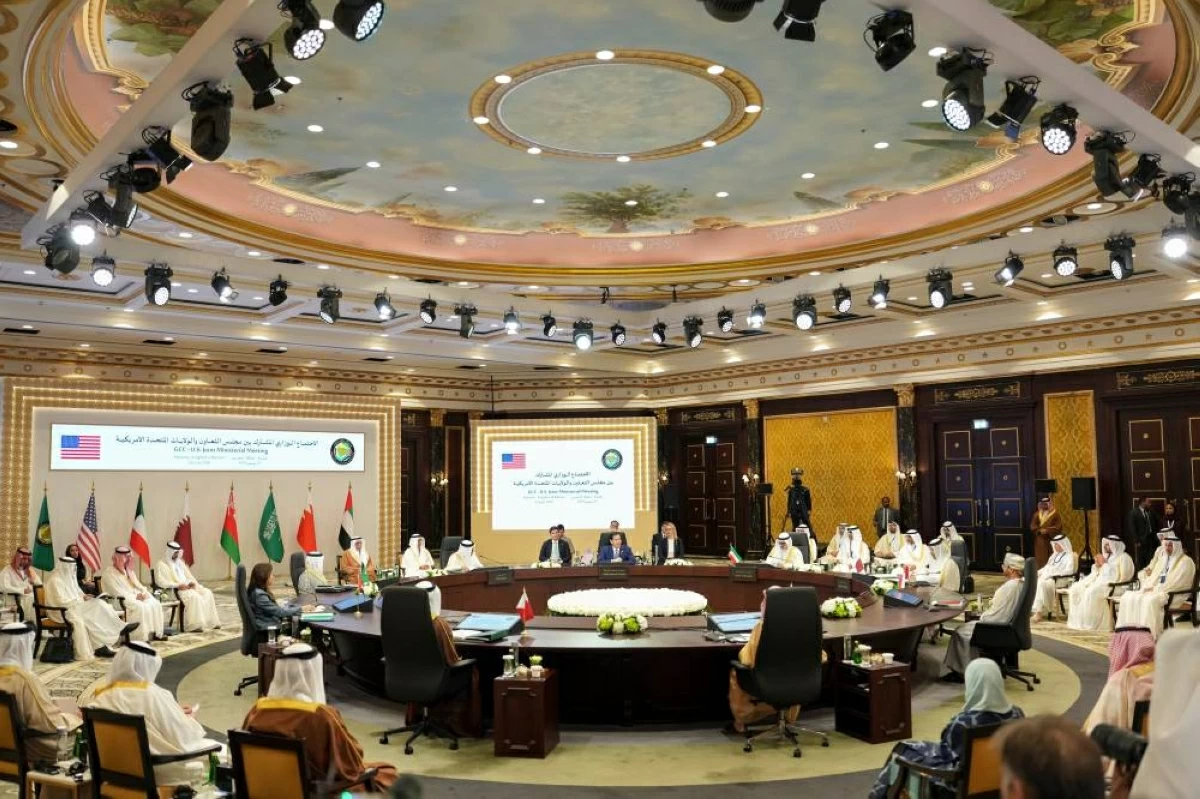 الإمارات تؤكد رفض أي محاولات لفرض واقع جديد في الخليج