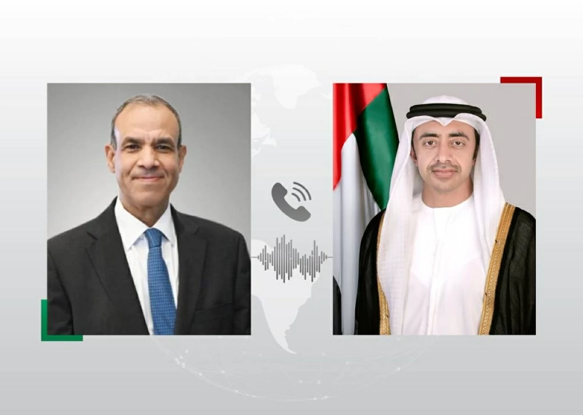 عبد الله بن زايد ووزير الخارجية المصري يبحثان هاتفياً التطورات الإقليمية